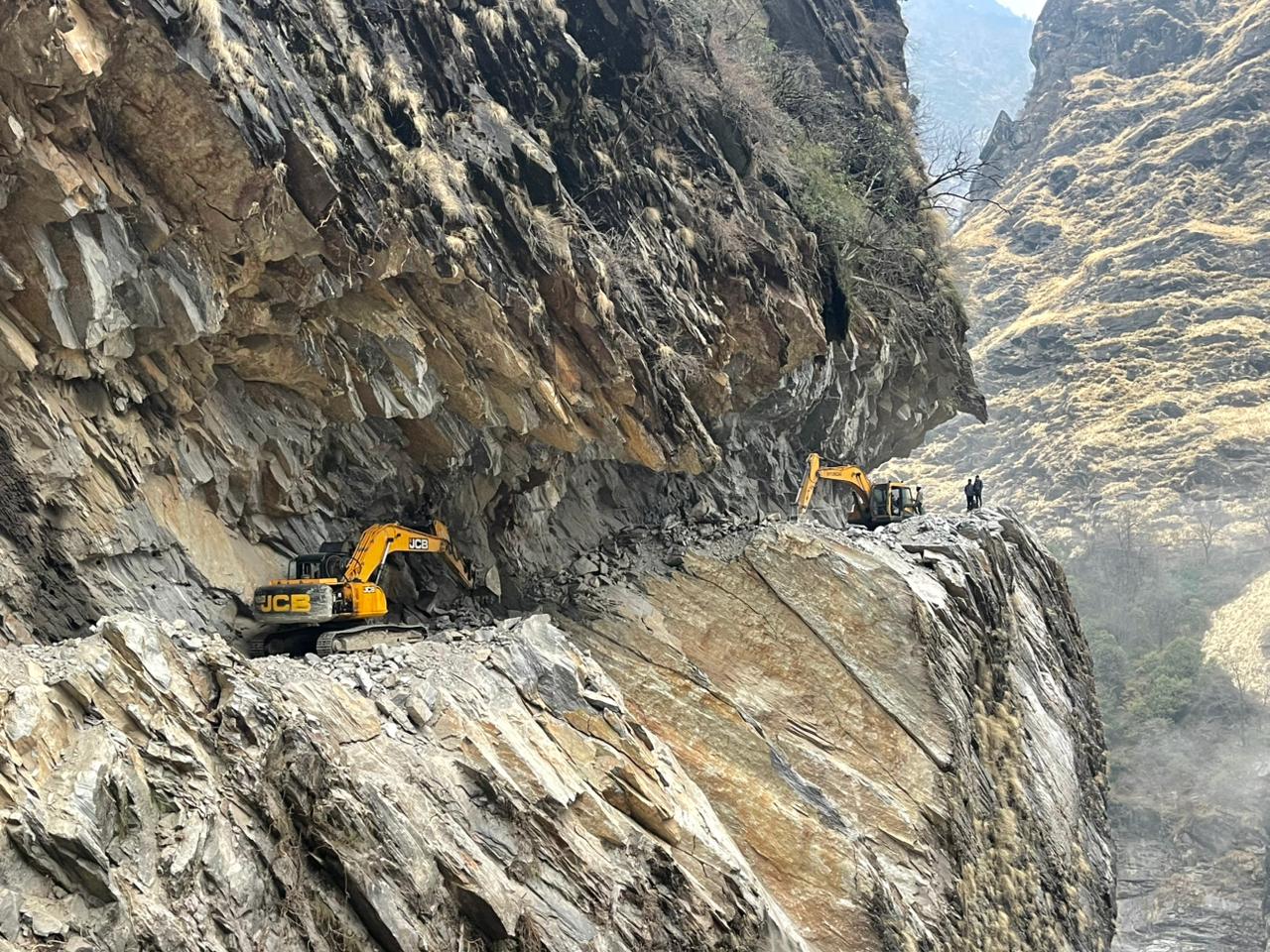 Munsiyari MBM Road 4